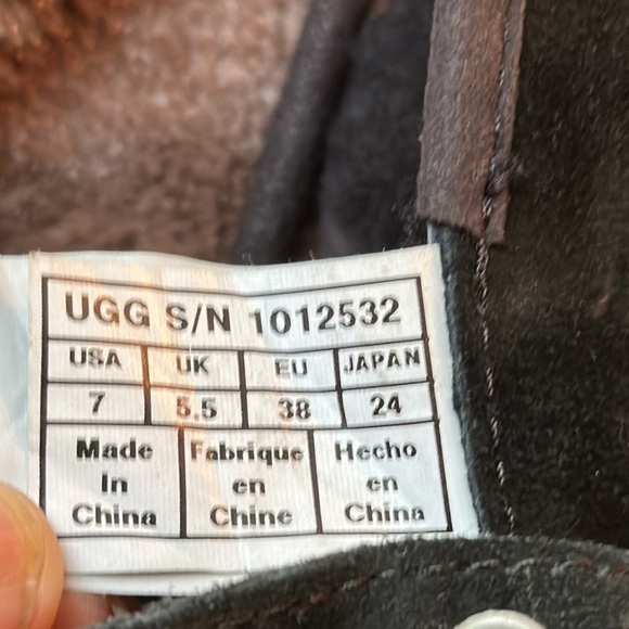 UGG Bethany Black Suede Chukka Boot Sz 7 - Picture 13 of 15